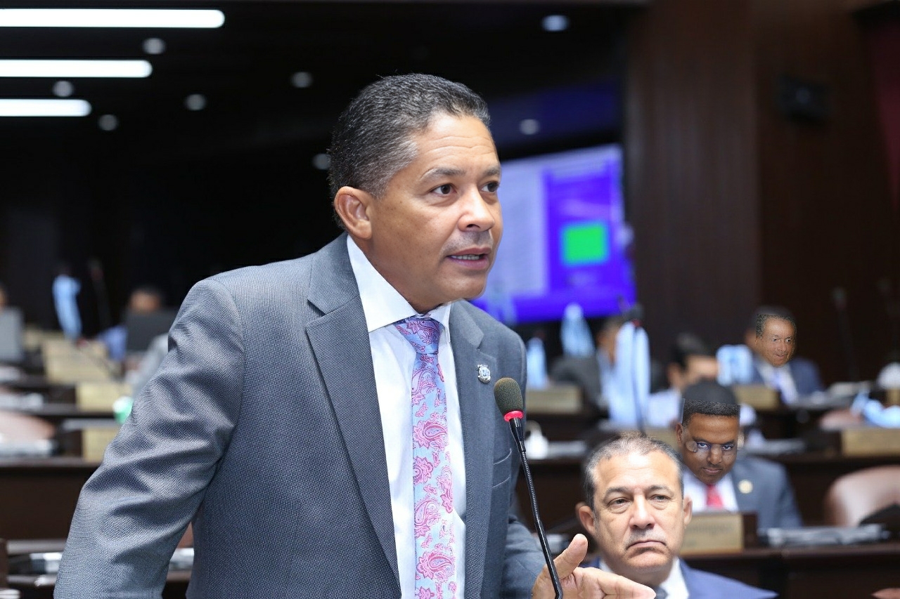 Diputad Eugenio Cedeño somete Proyecto de ley que busca evitar abusos durante estados de excepción