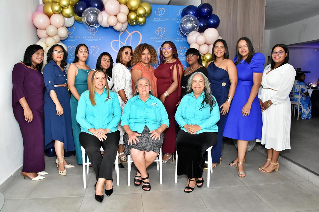 Fundación Constru-Yo celebra tercera graduación y fortalece el empleo femenino en la construcción.